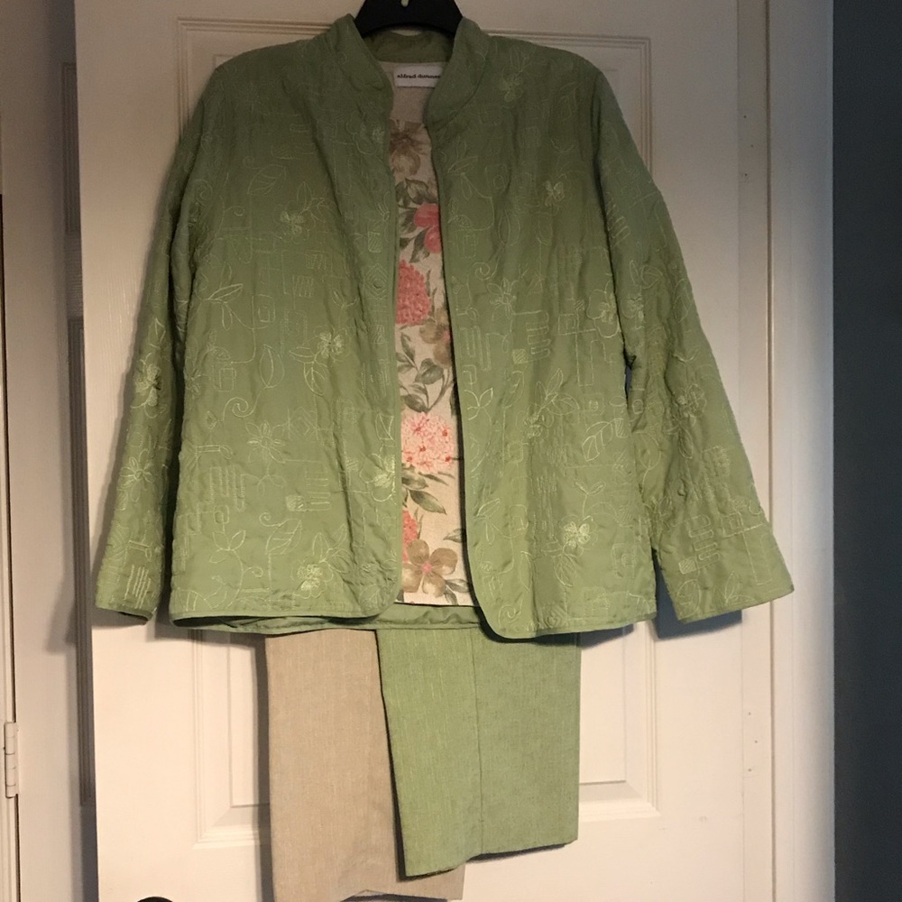 Alfred dunner   Jacket (14) Top (14) Pants (12)